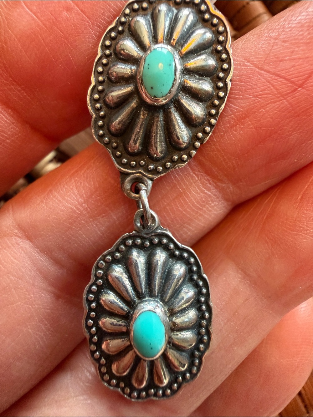 Concho dangle earrings. Made in Mexico. - Picture 3 of 6